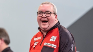 Stephen Bunting beats Michael van Gerwen to finally win first major PDC title