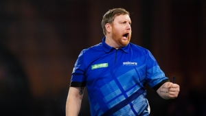 Plumber Cameron Menzies eases into second round as Michael Smith survives scare