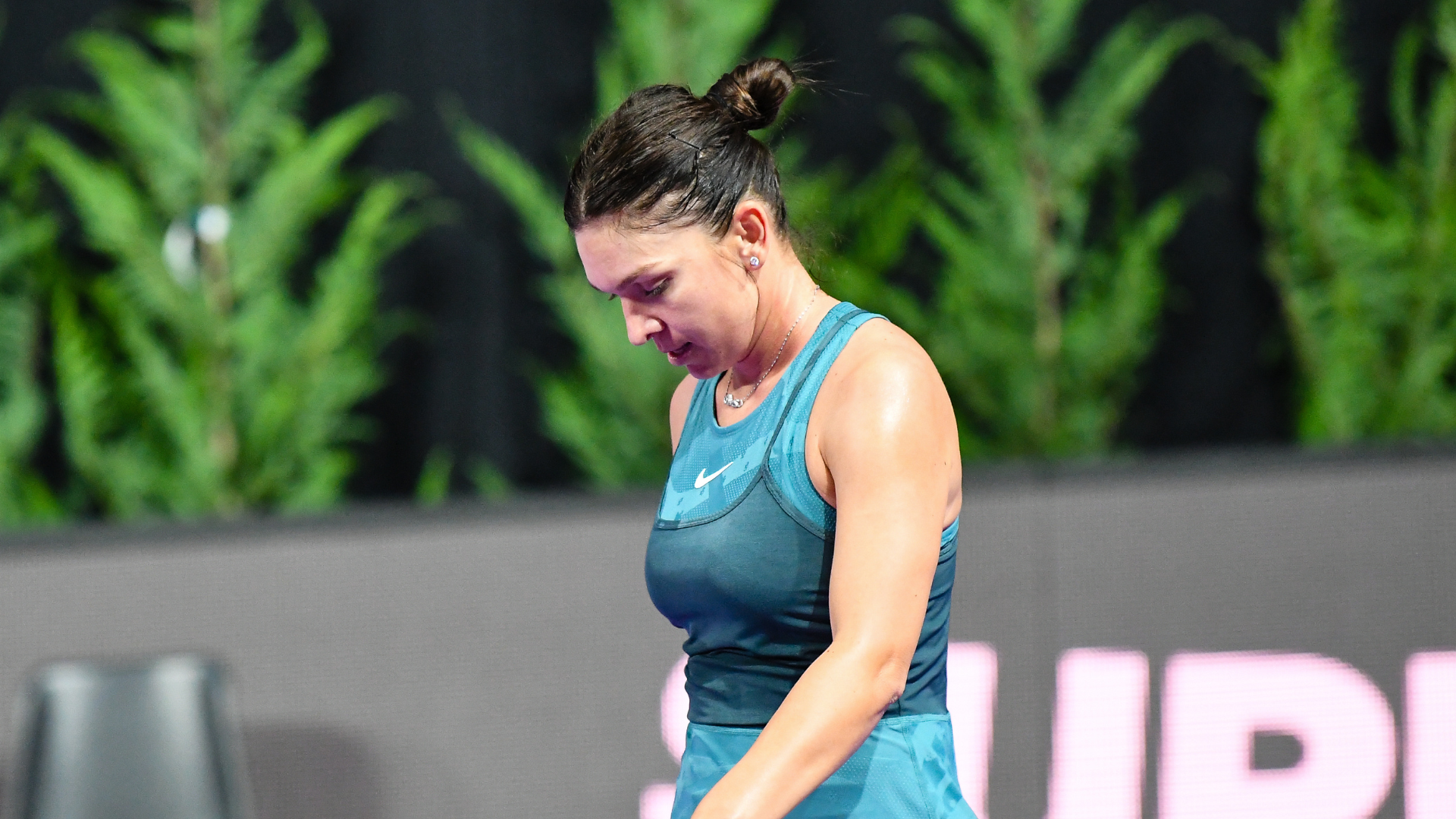 Halep announces retirement