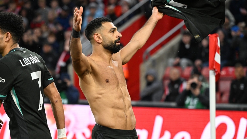 Carragher lambasts Salah's 'selfish' contract talk