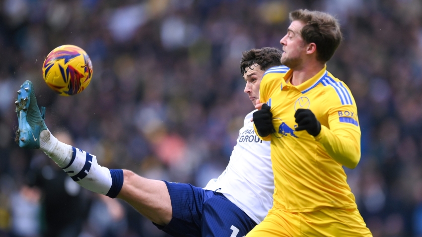 Leeds snatch a draw to go top, Coventry give Lampard second win