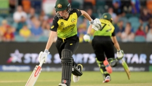 Healy and Mooney blast Australia past Bangladesh