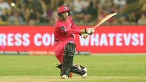 Impressive Sixers win BBL thriller against Strikers