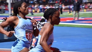 Edwin Allen girls dominant in 4x100m heats as 2022 Penn Relays get underway