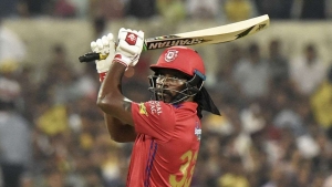 Record setting Gayle closing in on 1000 T20 sixes