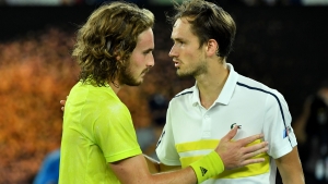 Australian Open: He became Daniil Medvedev for three sets in a row – Tsitsipas praises Russian star