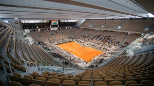 French Open could be postponed, accepts France's sports minister