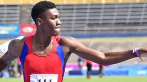 C'down's Roshawn Clarke smashes record on way to 400m hurdles gold at Champs 2022