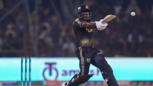 Rovman Powell's explosive 46 leads Peshawar Zalmi to nail-biting win over Lahore Qalandars in PSL thriller