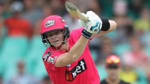 Smith guides Sixers past Renegades after Finch century