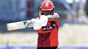 Matthews' 35 not enough to prevent Melbourne Renegades 21-run defeat to Brisbane Heat in Women's Big Bash League