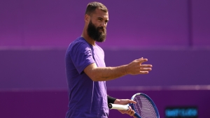 Paire makes strong start in Gstaad