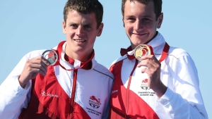 On this day in 2014: Alistair Brownlee beats brother Jonny to Commonwealth gold