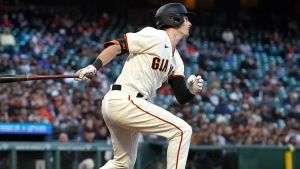 Giants overturn seven-run deficit thanks to Yastrzemski's go-ahead slam