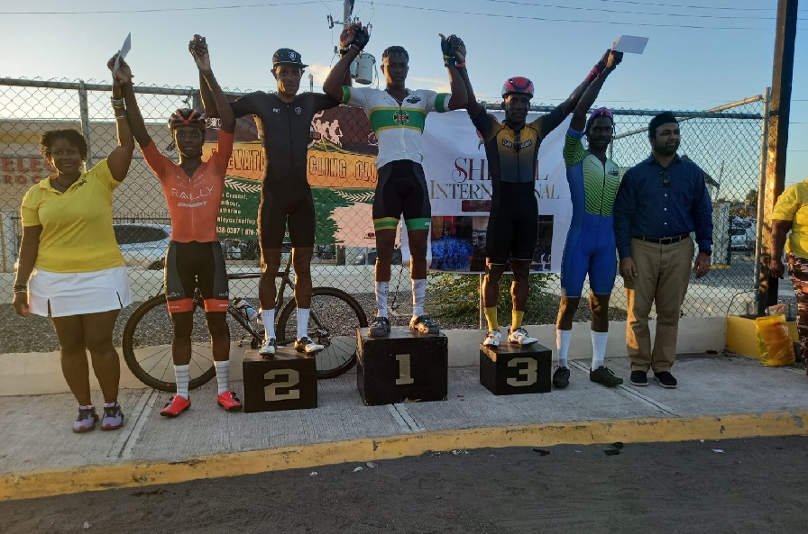 Jaequan Dixon Triumphs at Elevation Cycling Club Road Race