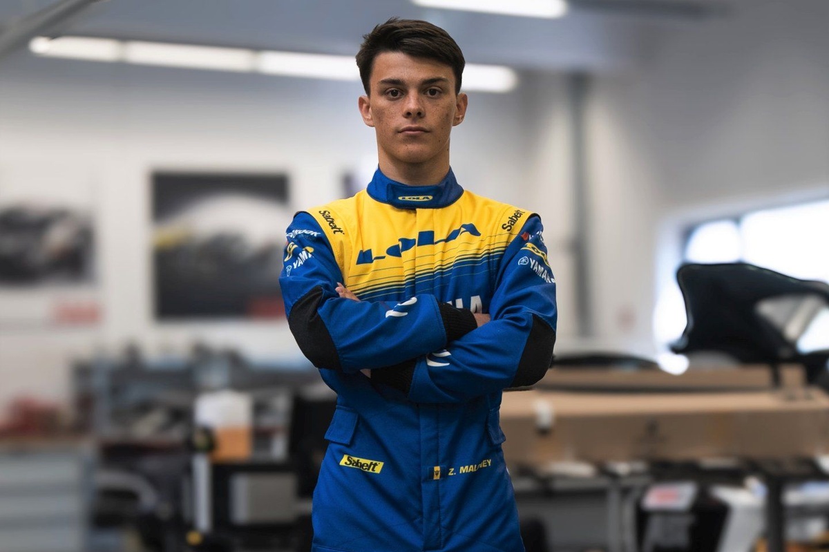 Zane Maloney among three drivers to graduate from Sauber Academy