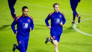 Van Dijk and De Jong leave Netherlands squad on &#039;medical grounds&#039;