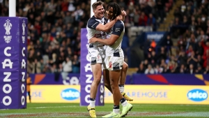 England 42-18 France: World Cup hosts breeze in to quarter-finals