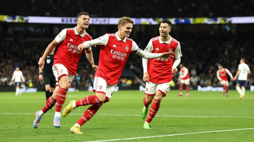Tottenham 0-2 Arsenal: Lloris error paves the way for league-leading Gunners to claim derby bragging rights