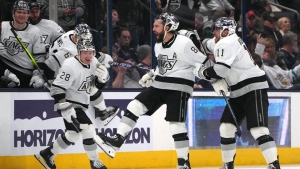 NHL: Kings rally to match NHL record with 10th straight road win