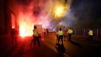 Police injured during pre-match violence from Legia Warsaw fans at Aston Villa