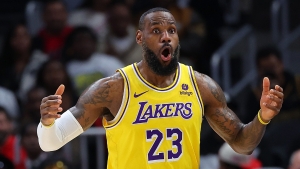 LeBron James going nowhere as agent dismisses trade talk