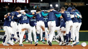 Mariners hit walk-off home run to finally end longest playoff drought in American sports