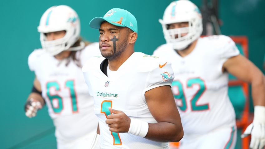 Tua Tagovailoa making progress with broken finger, will be game-time  decision for Dolphins game Thursday