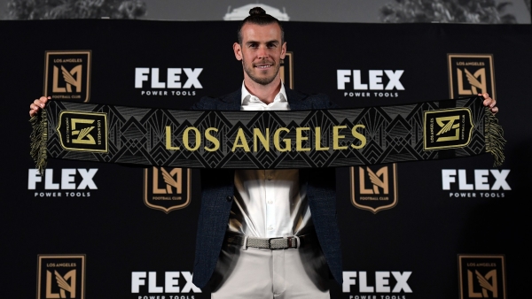 Cifuentes happy to hand LAFC shirt number to new star team-mate Bale