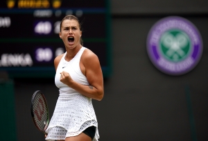 Aryna Sabalenka moves a win away from number one ranking and Wimbledon final
