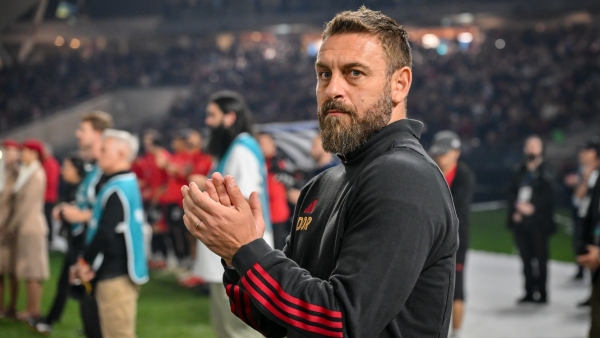 De Rossi pens new Roma contract