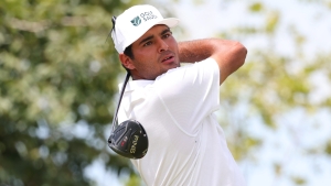 Lopez-Chacarra takes five-stroke lead into final round at LIV Golf Bangkok