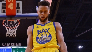 &#039;He&#039;s an alien&#039; – Holiday hails red-hot Warriors star Curry