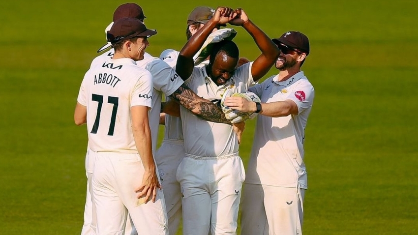 Roach’s grabs second innings 6-46 as Surrey defeat Warwickshire by nine wickets