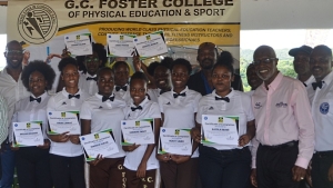 Thirteen new boxing officials complete intensive short course at GC Foster College