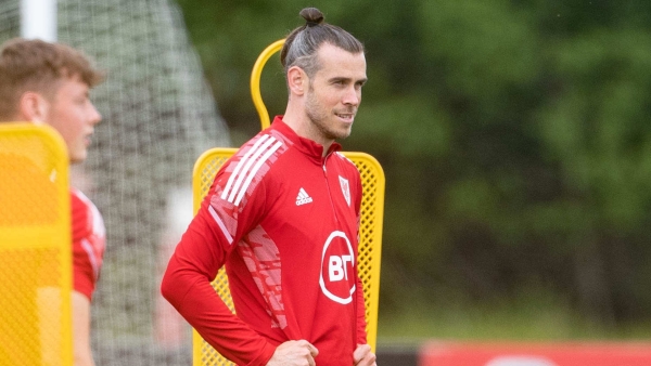 Bale &#039;fit and ready to go&#039; for Wales at World Cup after injury concerns