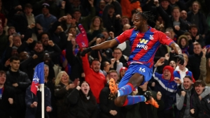 Crystal Palace 3-0 Arsenal: Gunners&#039; top-four hopes dented