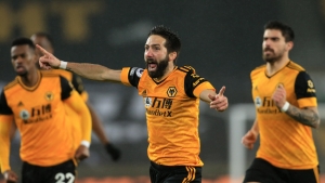 Wolves 2-1 Arsenal: Moutinho makes the difference as nine-man Gunners collapse