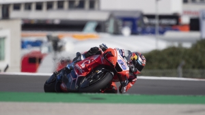Martin leads all-Ducati front row at COTA