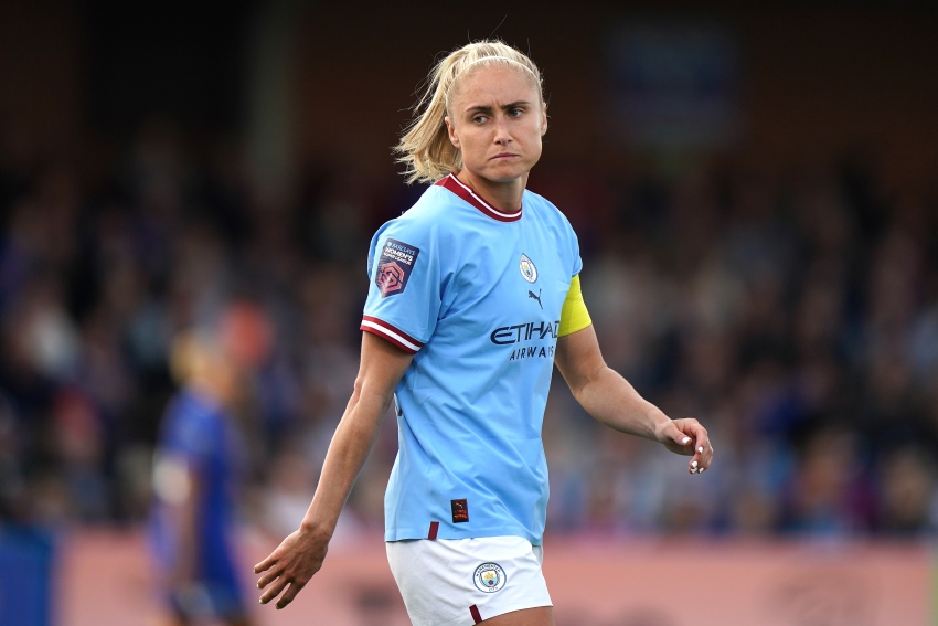 Former England captain Steph Houghton to retire at end of season