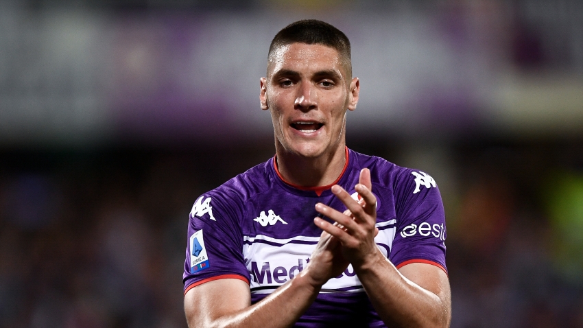 Milenkovic ends transfer speculation by signing new Fiorentina deal