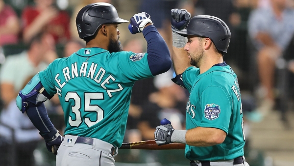 Mariners recall two relievers, option Bishop, place Hernandez on