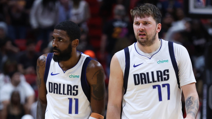 &#039;Passive&#039; Mavs suffer the consequences in Game 1 loss to Clippers