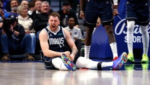 Mavericks superstar Doncic exits game after suffering heel contusion