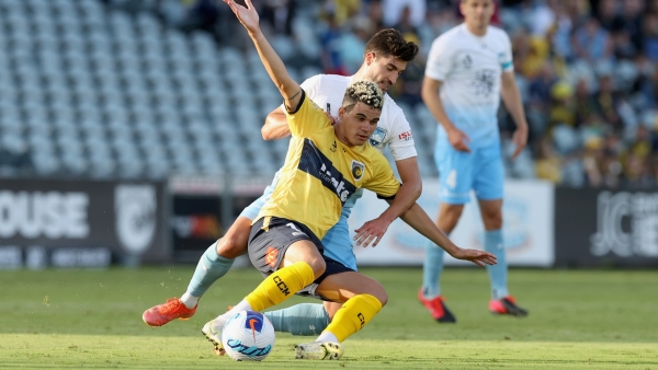 Central Coast Mariners second club to stand down players