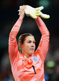 Mary Earps sets England a challenge with World Cup semi-final place at stake