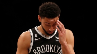 Simmons to be assessed day-by-day after familiar knee injury forces Nets withdrawal