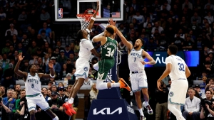 Antetokounmpo has 33 and 13 in Bucks&#039; win over West-leading Timberwolves