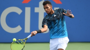 Second seed Auger-Aliassime survives early scare at Citi Open