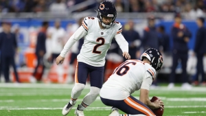 Bears deny Lions first win of season with late field goal